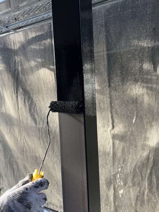 八王子市-アパート外壁屋根塗装工事鉄骨支柱中塗り