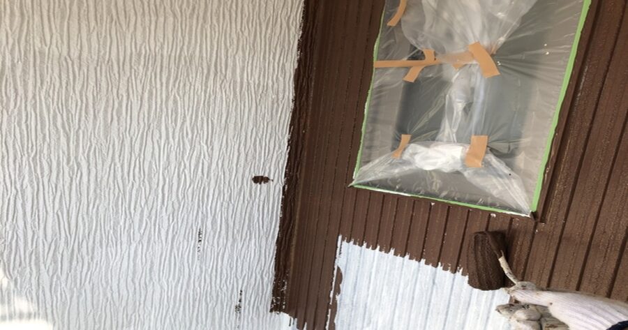 八王子市で外壁塗装中塗り