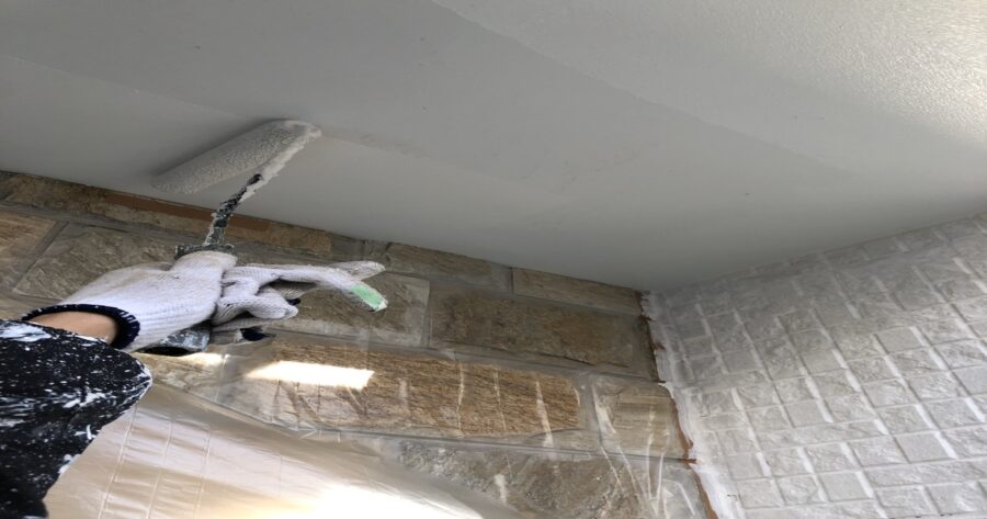 八王子市子安町 軒天塗装 一回目