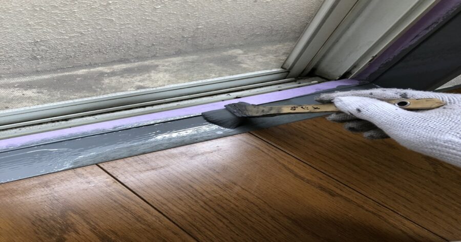 八王子市中町 木枠塗装 上塗り1回目