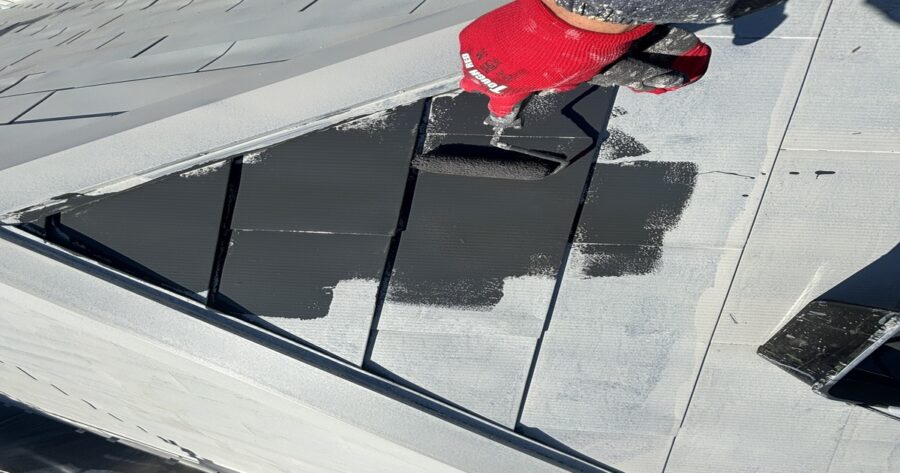 八王子市別所|屋根 中塗り(ダイナミックルーフ/カーボングレー)