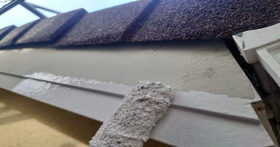 八王子市館町|破風板塗装 中塗り