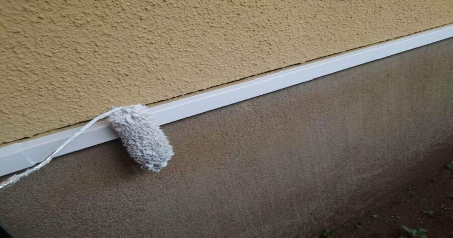 八王子市館町|土台水切り 中塗り