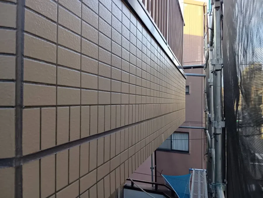 セブンSとは｜外壁タイルの透明塗膜防水 工程・費用・注意点【施工写真つき】