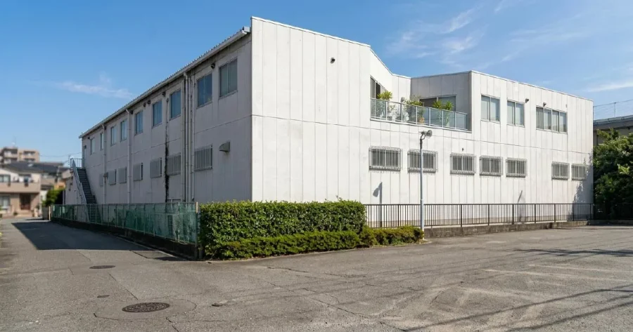 羽村市 2階建て倉庫・社屋 外装修繕前